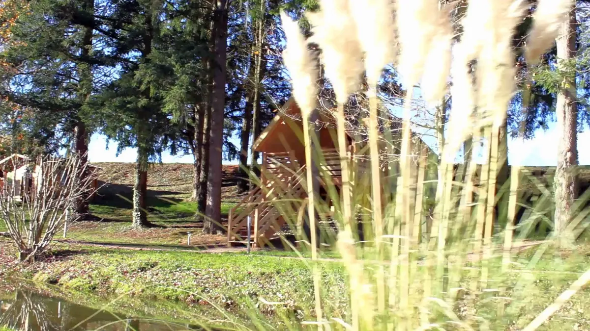 Camping Cabanes de la Petite Sapinière Auvergne - Voussac visuel 7/7