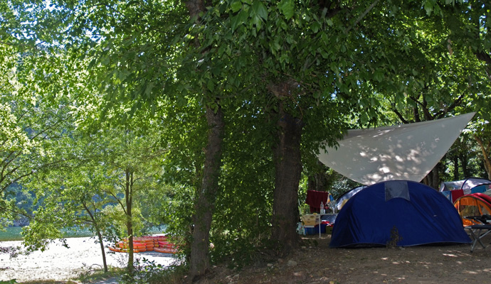 Caming des Tunnels Rhône-Alpes - Vallon-Pont-d'Arc visuel 5/12 Caming des Tunnels Rhône-Alpes - Vallon-Pont-d'Arc visuel 5/12