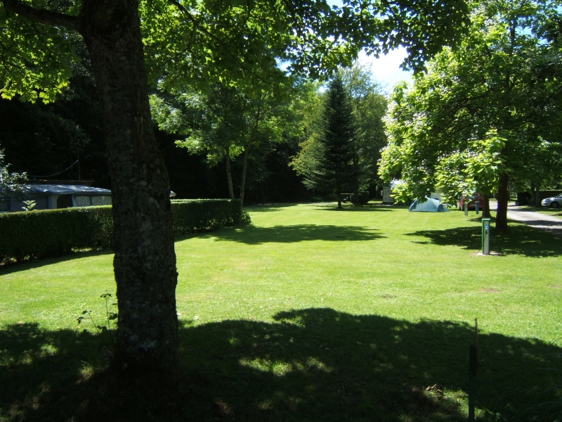 Camping du lac de la Seigneurie Franche-Comté - Leval visuel 8/10 Camping du lac de la Seigneurie Franche-Comté - Leval visuel 8/10