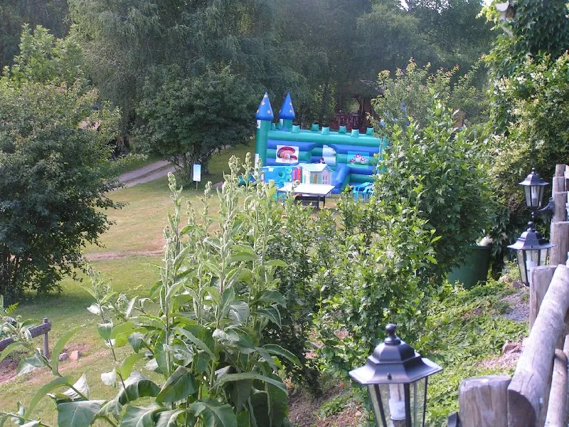 Camping Etang de la Fougeraie Bourgogne - Saint-Léger-de-Fougeret visuel 9/10