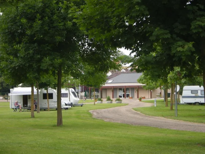 Camping La Gravière du Moulin Bourgogne - Lézinnes visuel 3/10