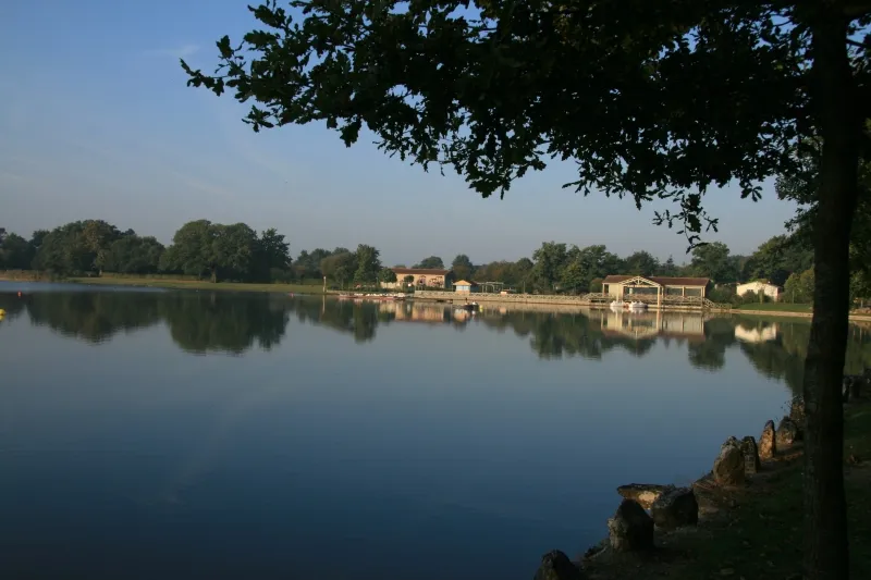 Camping Lac de la Tricherie Pays de Loire - Mesnard-la-Barotière visuel 5/7