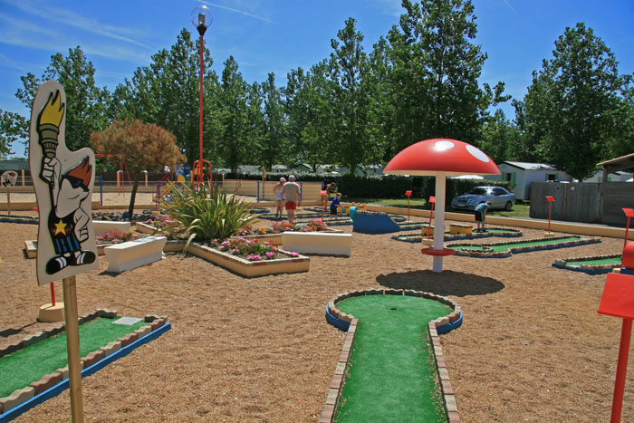 Le Bahamas Beach Pays de Loire - Saint-Gilles-Croix-de-Vie visuel 8/9 Le Bahamas Beach Pays de Loire - Saint-Gilles-Croix-de-Vie visuel 8/9