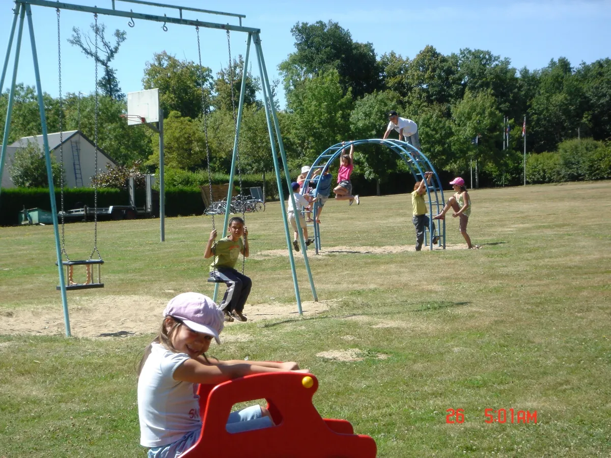 Camping Le Bois Fleuri Grand Centre - Illiers Combray visuel 10/10