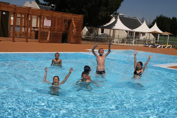Camping LE CHATEAU DE TREAMBERT EST Pays de Loire - Mesquer visuel 2/5