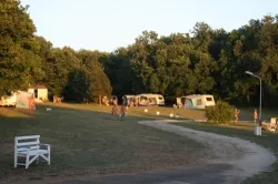 Camping Le Clos Barrat Midi-Pyrénées - Sérignac visuel 2/4