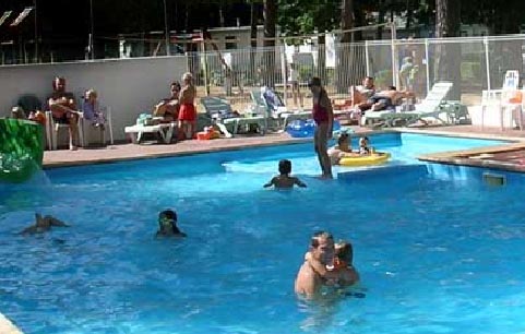 Camping Le Clos Des Pins 4 Etoiles Longeville Sur Mer Toocamp Camping Le Clos Des Pins 4 Etoiles Longeville Sur Mer Toocamp