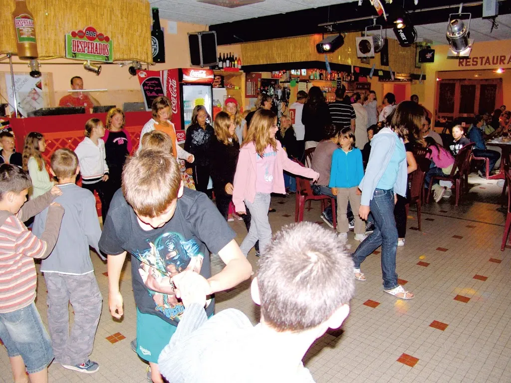Camping Le Clos des Pins Pays de Loire - Saint-Hilaire-de-Riez visuel 10/11