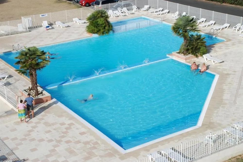 Camping Le Logis du Breuil Poitou-Charentes - Saint-Augustin visuel 7/10