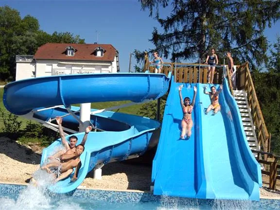 Camping Le Moulin Franche-Comté - Clairvaux-les-Lacs visuel 2/6