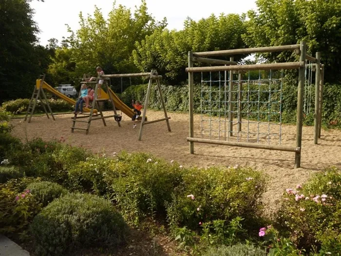 Camping Le Plein Air Neuvicois Aquitaine - Neuvic visuel 7/12