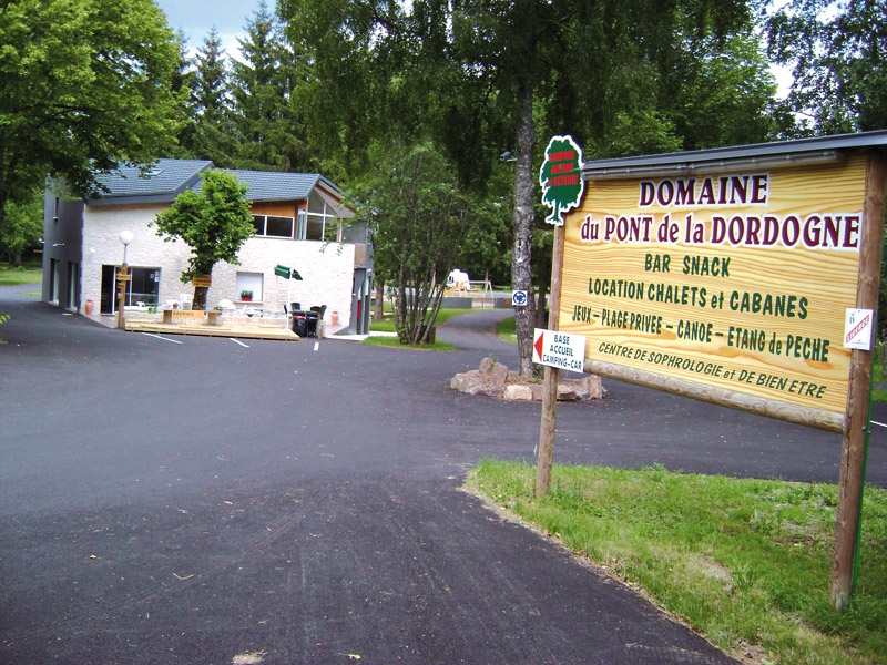 Le Pont de la Dordogne Auvergne - Saint-Sauves-d'Auvergne visuel 1/10