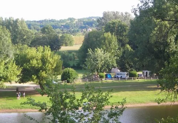 Camping Le Pont de Vicq Aquitaine - Le Buisson de Cadouin visuel 11/11