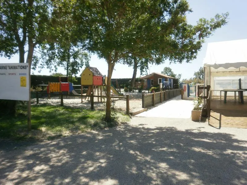 Camping Le Port de Moricq Pays de Loire - Angles visuel 5/10