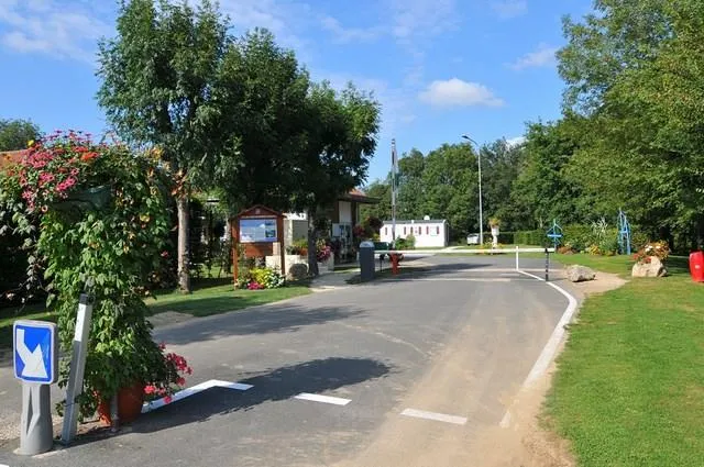 Camping Le Renom Rhône-Alpes - Vonnas visuel 7/10