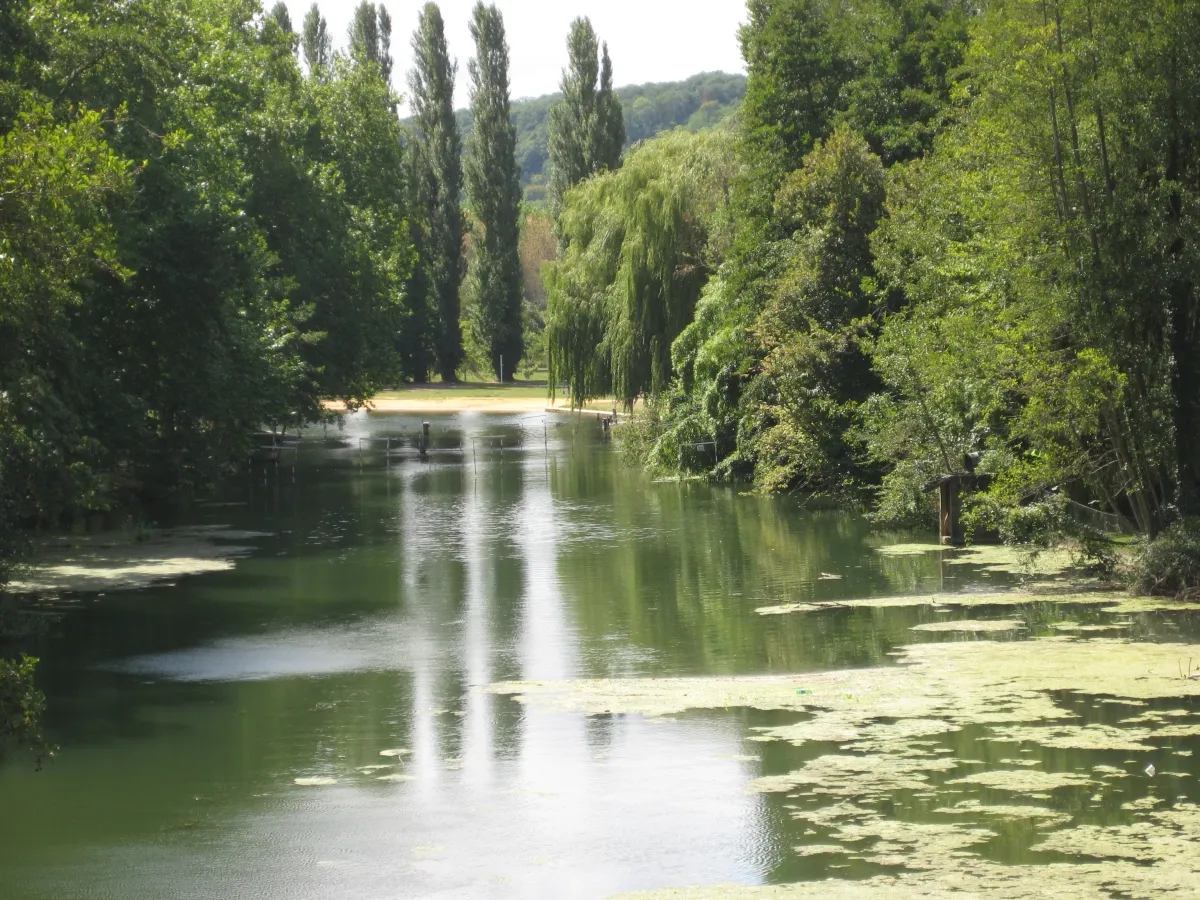 Camping Le Saucil Bourgogne - Villeneuve-sur-Yonne visuel 2/6