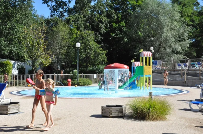 Camping Les 3 Lacs Rhône-Alpes - Belmont-Tramonet visuel 4/5