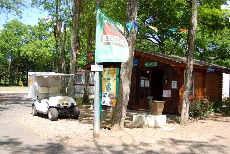 Camping Les Acacias Grand Centre - La Ville-aux-Dames visuel 5/10