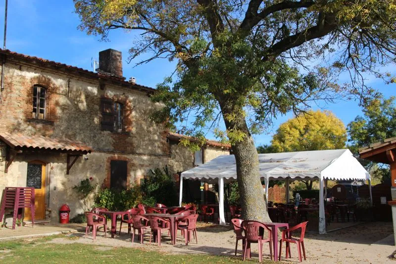 Camping Les Aillos Domaine Naturiste - Midi-Pyrénées - Caraman visuel 2/10