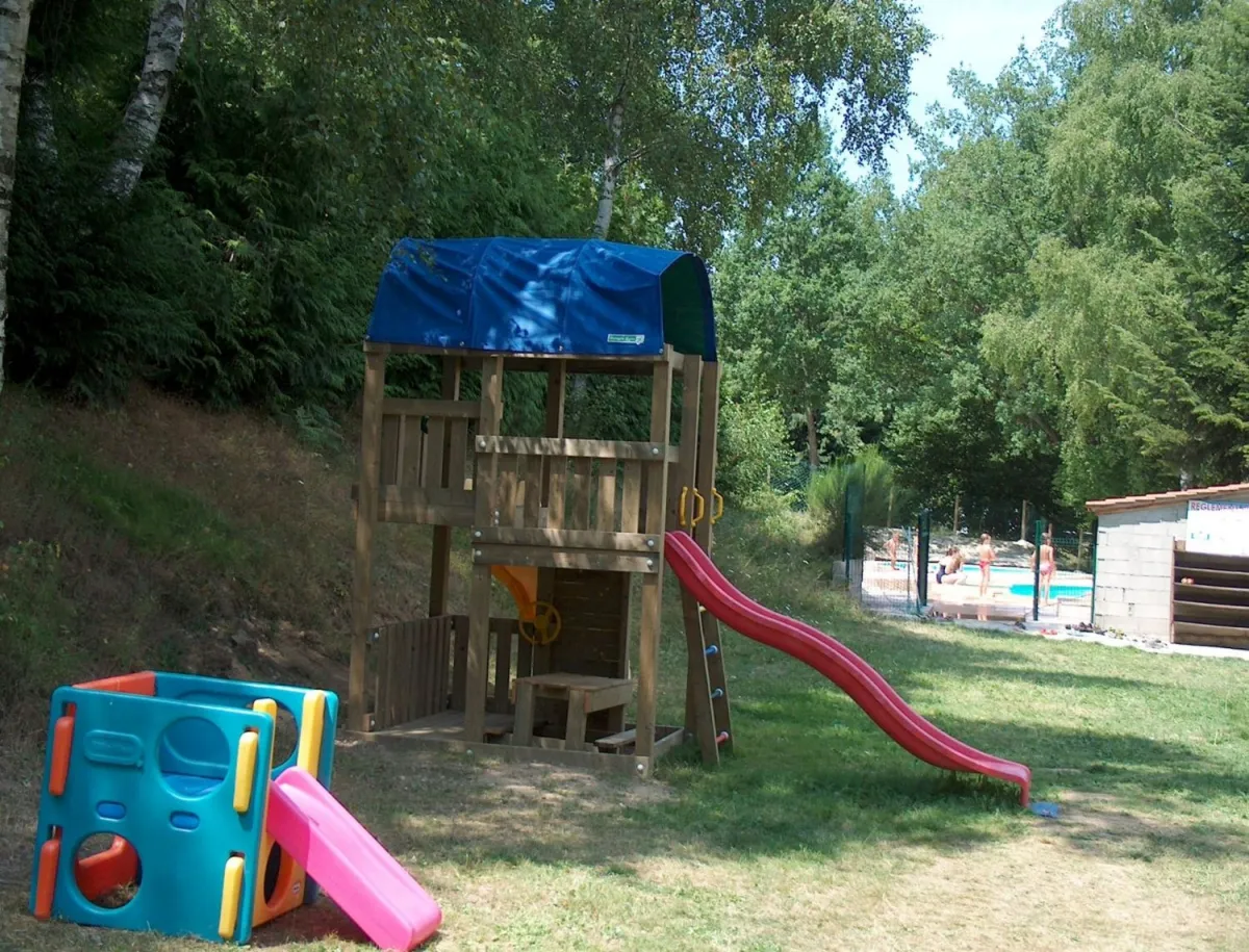 Camping Les Chelles Auvergne - Olliergues visuel 8/8