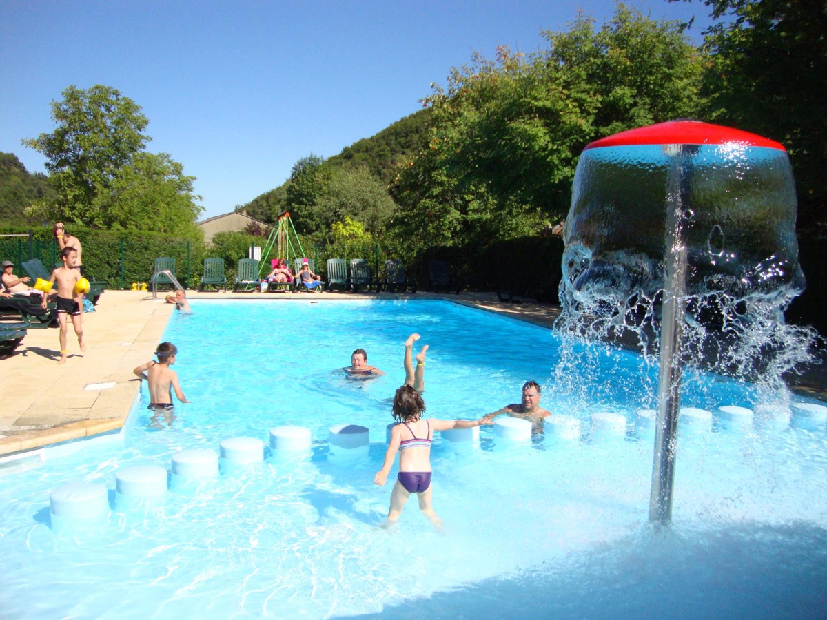 Un four à bord du camping-car : l'avis des internautes – Le Monde du Camping -Car