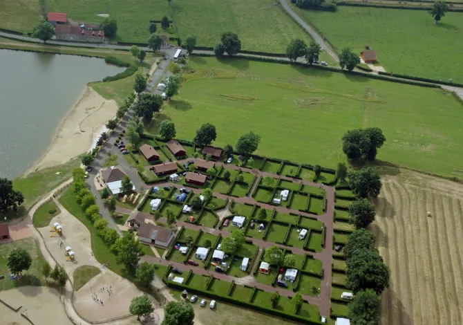 Camping Les Marins Auvergne - Lapeyrouse visuel 3/7
