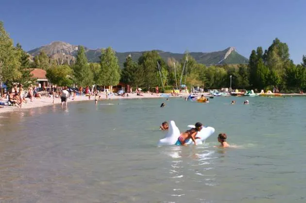 Camping Les Rives du Lac Provence-Alpes-Côte d'Azur - Veynes visuel 5/11