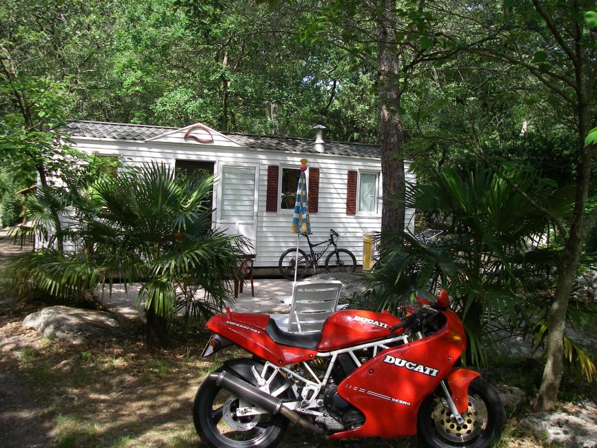 Les Roches Rhône-Alpes - Vogüé visuel 2/3