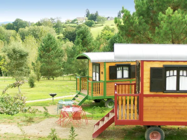 Camping Village des Monédières Limousin - Chamberet visuel 4/10