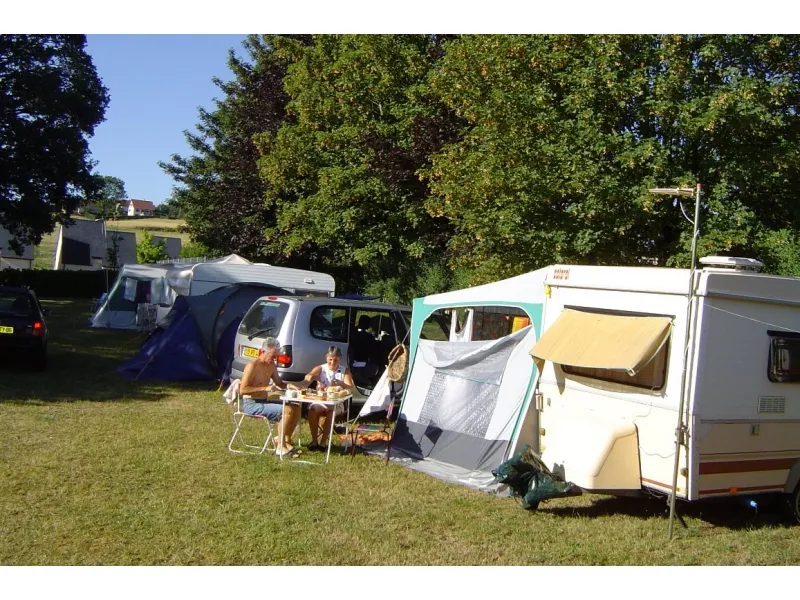 Camping l'Etang aux Hirondelles Auvergne - Marcolès visuel 4/4