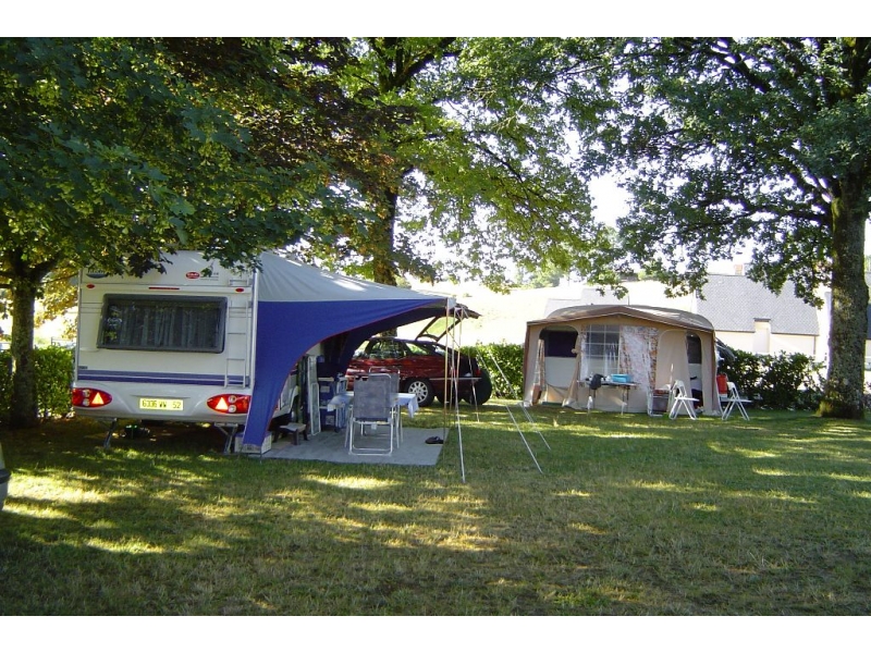 l'Etang aux Hirondelles Auvergne - Marcolès visuel 4/4 l'Etang aux Hirondelles Auvergne - Marcolès visuel 4/4