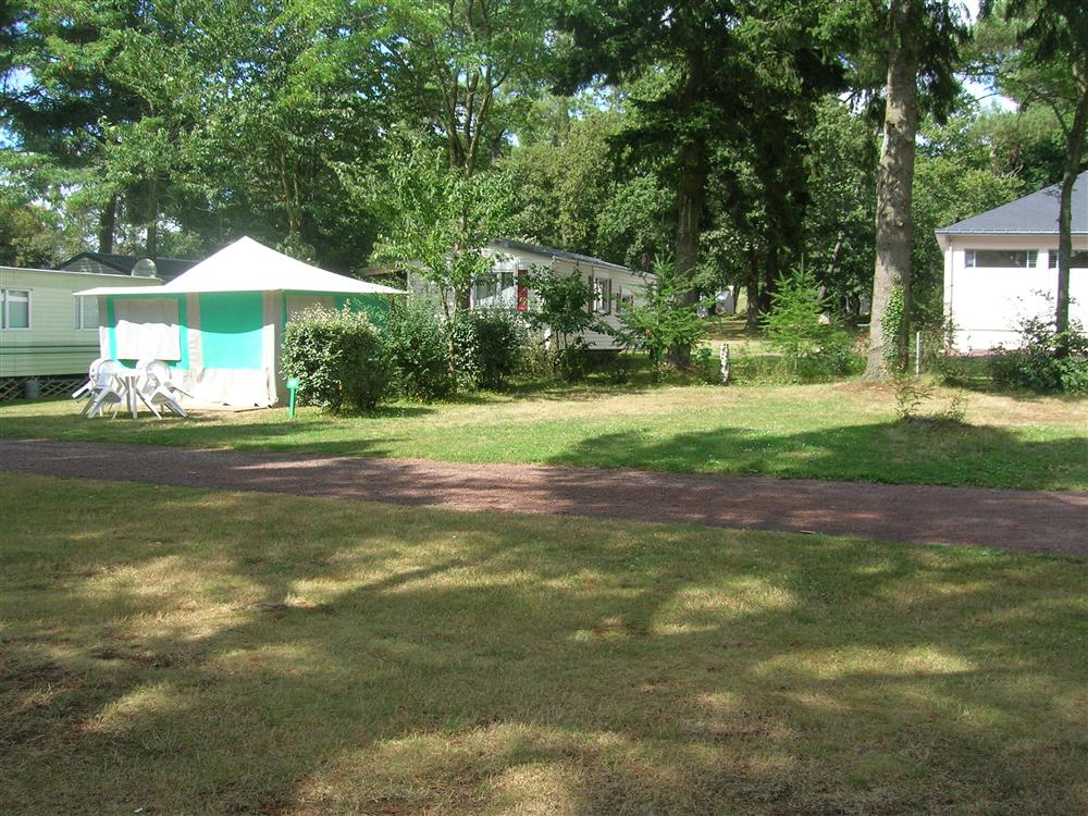 Camping L'Hermitage 3 étoiles - Guéméné-Penfao - Toocamp