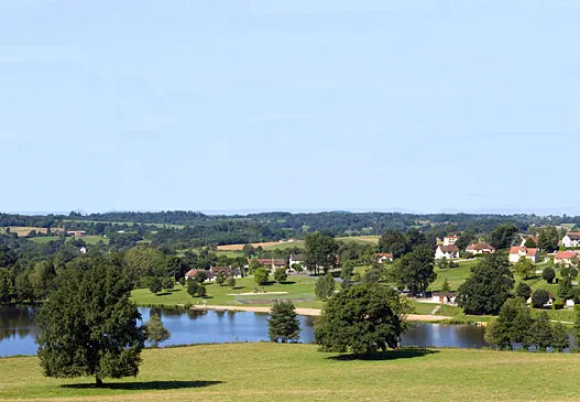 Camping Montréal Limousin - Saint-Germain-les-Belles visuel 4/11