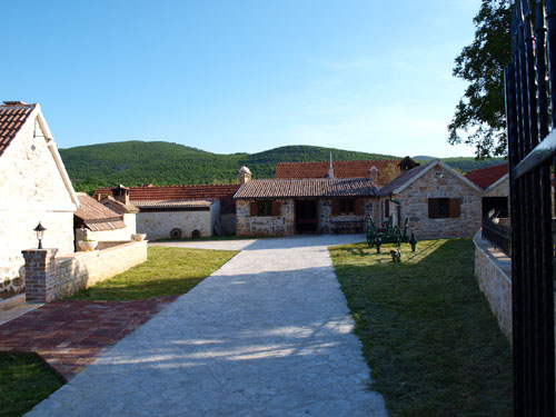 Resort Micanovi Dvori Primorje-Gorski Kotar - Obrovac visuel 4/8 Resort Micanovi Dvori Primorje-Gorski Kotar - Obrovac visuel 4/8