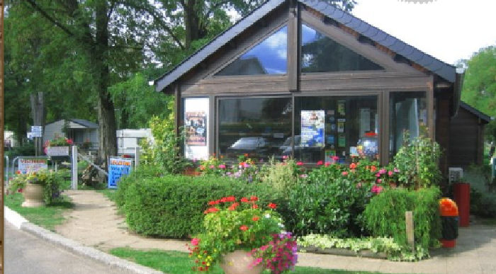 Camping Touristique de Gien Grand Centre - Poilly-lez-Gien visuel 4/9 Camping Touristique de Gien Grand Centre - Poilly-lez-Gien visuel 4/9