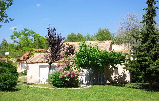 Camping Village de vacances Bessilles Languedoc-Roussillon - Montagnac visuel 2/8