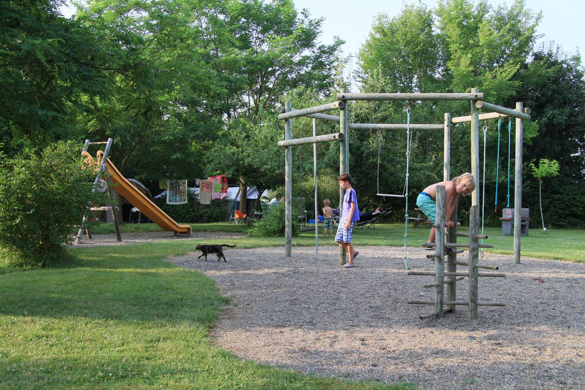 L'Anjou Midi-Pyrénées - Montesquiou visuel 3/7 L'Anjou Midi-Pyrénées - Montesquiou visuel 3/7
