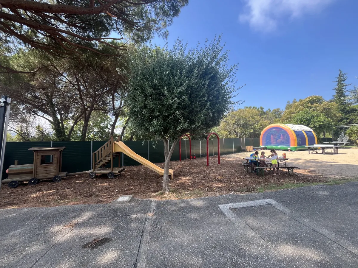 Camping La Provençale Provence-Alpes-Côte d'Azur - Mandelieu-la-Napoule visuel 2/4