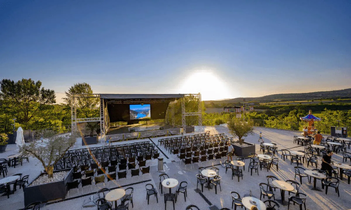Camping Le Pommier Rhône-Alpes - Villeneuve-de-Berg visuel 15/20
