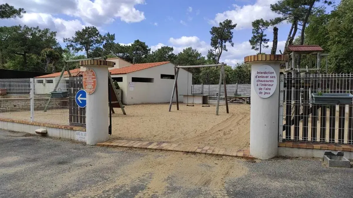 Camping Le Sous Bois Pays de Loire - Longeville sur Mer visuel 12/14