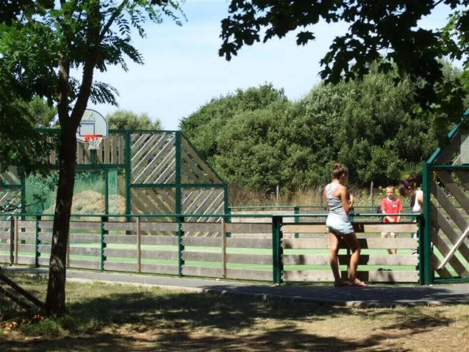 Camping Le Sous Bois Poitou-Charentes - Saint-Pierre-d'Oléron visuel 7/11