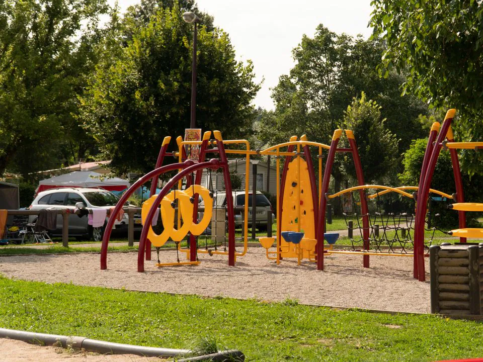 Camping Les Bords de Loue Franche-Comté - Parcey visuel 8/9