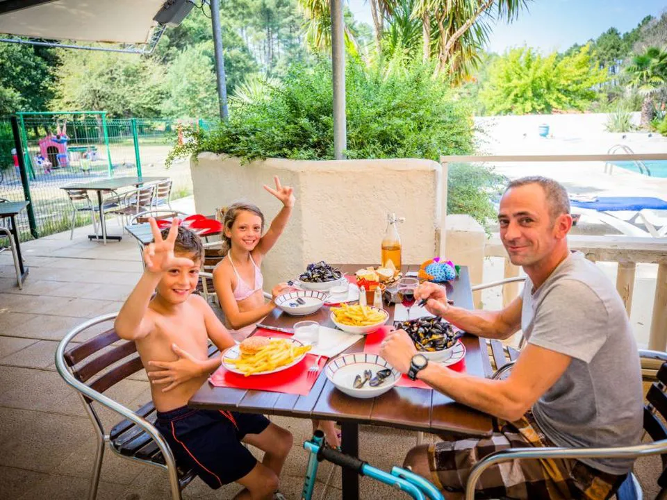 Camping Les Bruyères Aquitaine - Sainte-Eulalie-en-Born visuel 12/18