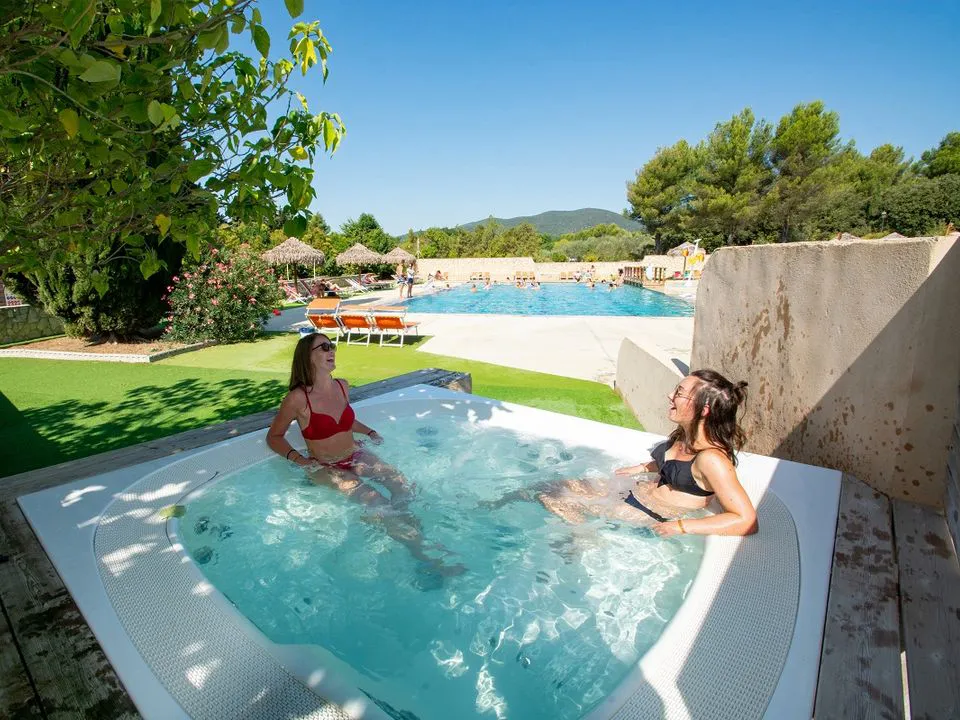 Camping Les Hautes Prairies Provence-Alpes-Côte d'Azur - Lourmarin visuel 3/7
