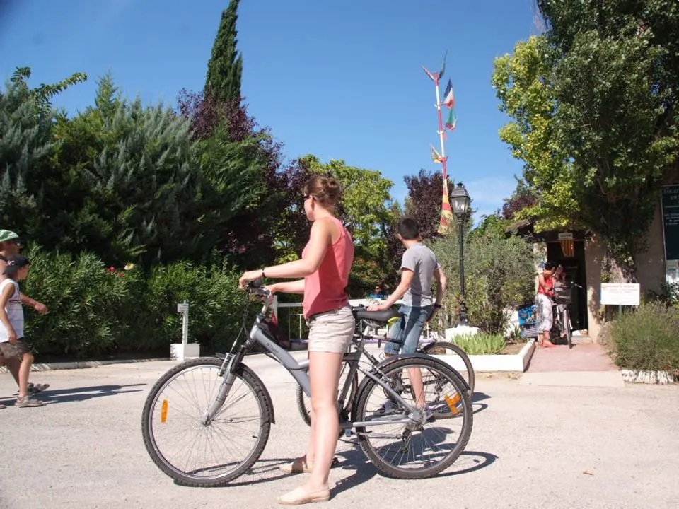 Camping Les Hautes Prairies Provence-Alpes-Côte d'Azur - Lourmarin visuel 5/7