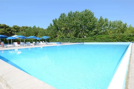 Camping - Isola Varano - Pouilles - 5 Stelle Village