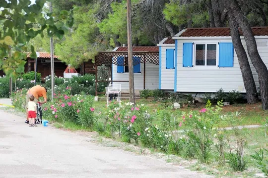 Camping - Isola Varano - Pouilles - 5 Stelle Village