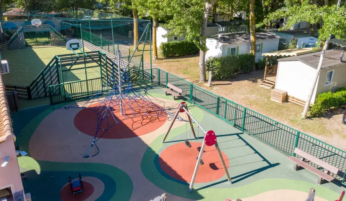Camping - Le Grau-du-Roi - Languedoc-Roussillon - Abri de Camargue