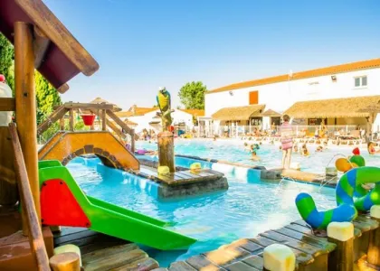 Camping - Le Château-d'Oléron - Poitou-Charentes - Airotel Oléron