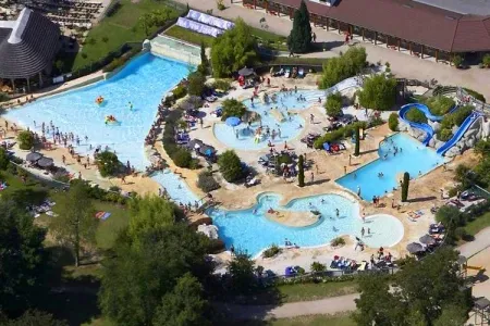 Camping - Pierrefitte-sur-Sauldre - Grand Centre - Alicourts Resort